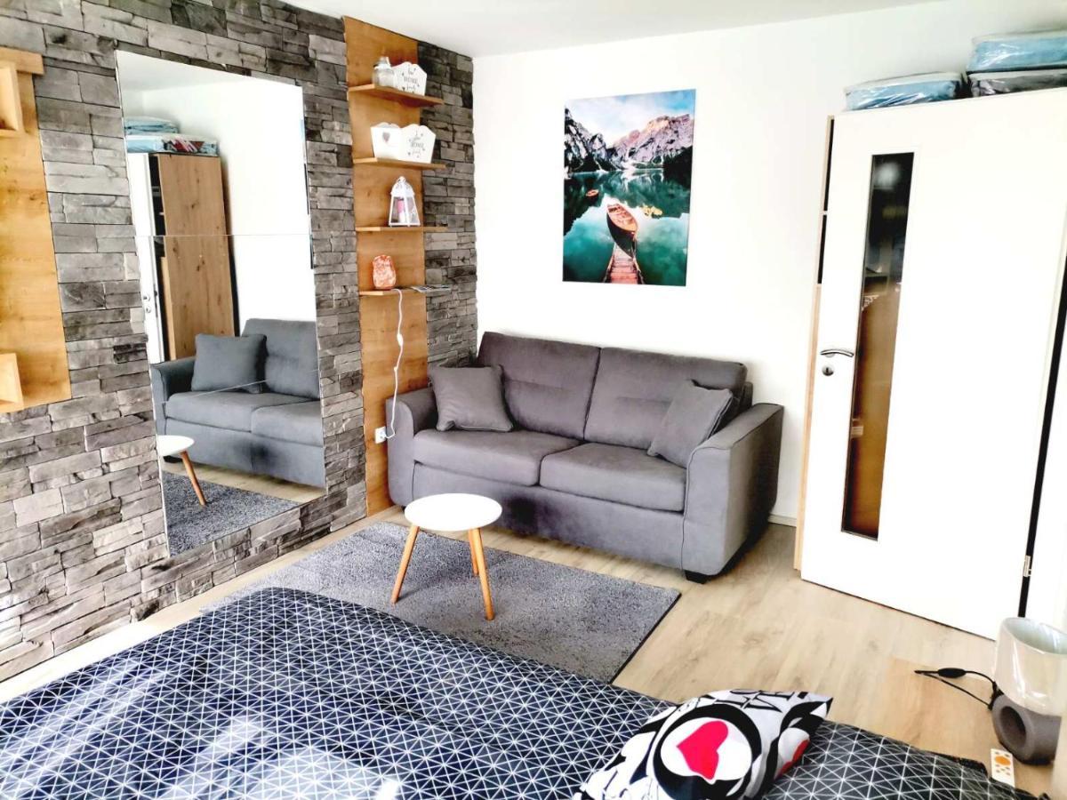 Apartman Anamaria Gospic Ngoại thất bức ảnh